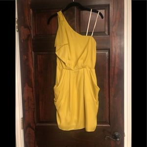 BCBGeneration Yellow Dress Size Small